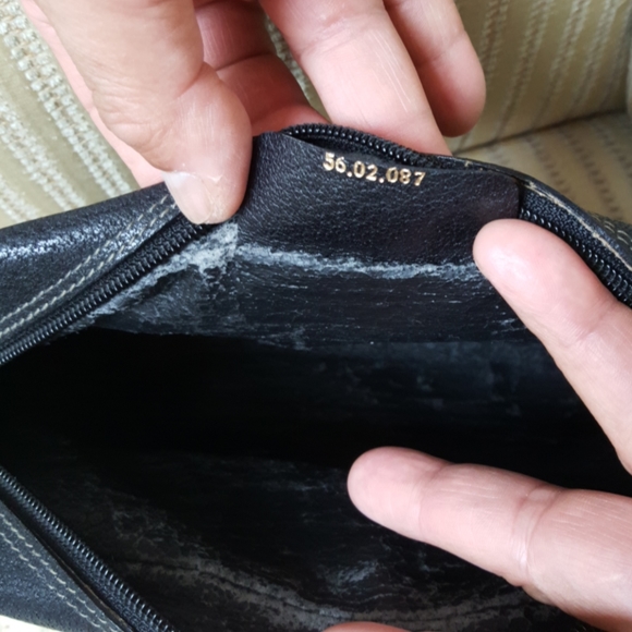 Gucci Black Coated Canvas Crossbody Camera Bag - Picture 10 of 15